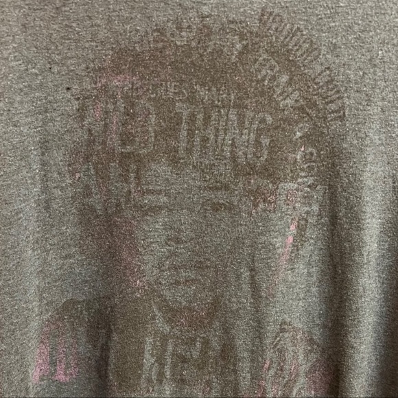 Converse One-Star Men’s Size XL Jimi Hendrix Distressed T-Shirt - EUC - Picture 9 of 9